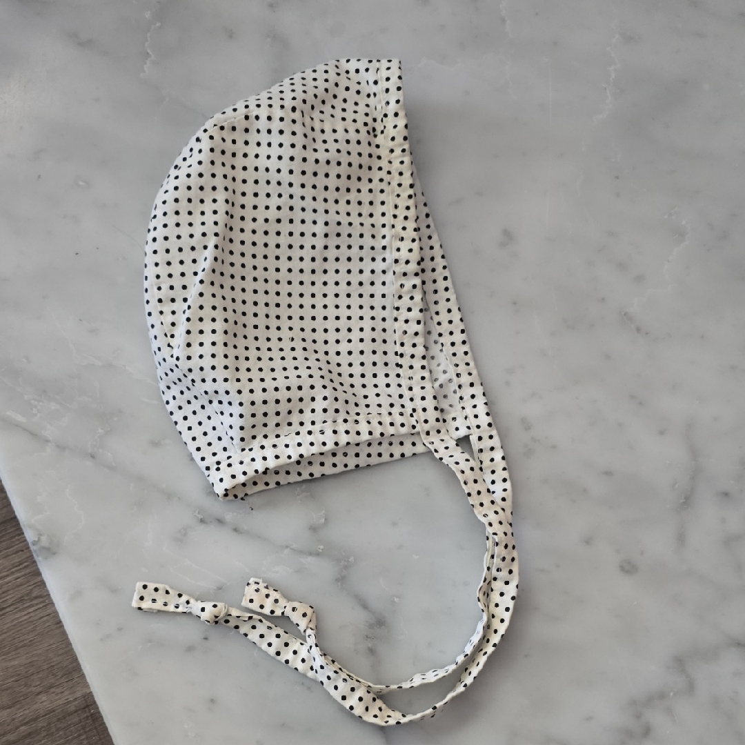 Kids Polka Dot Bonnet - White With Black Dots
